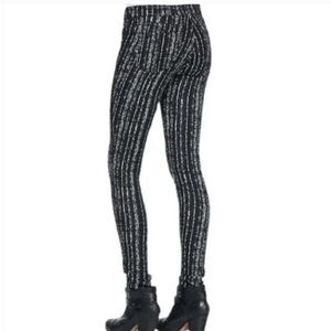 Rag & Bone Black and White Legging Jeans Color Barcode Sz 26